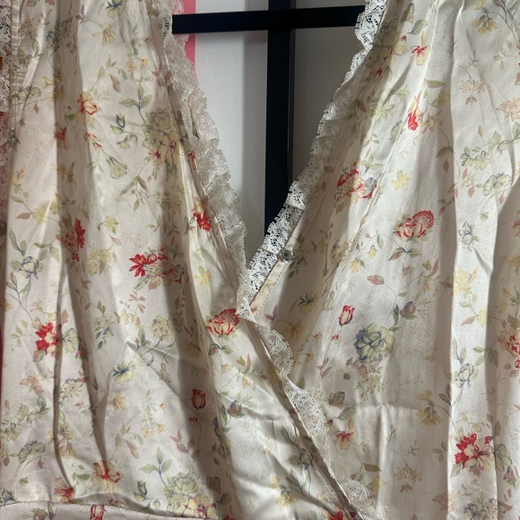 Doen Tahlia Midi Dress! - Picture 5 of 8